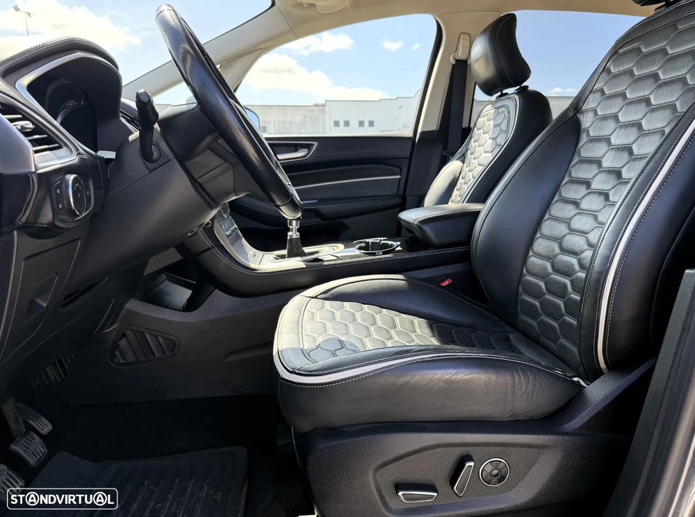 Ford S-Max 2.0 TDCi Vignale - 45