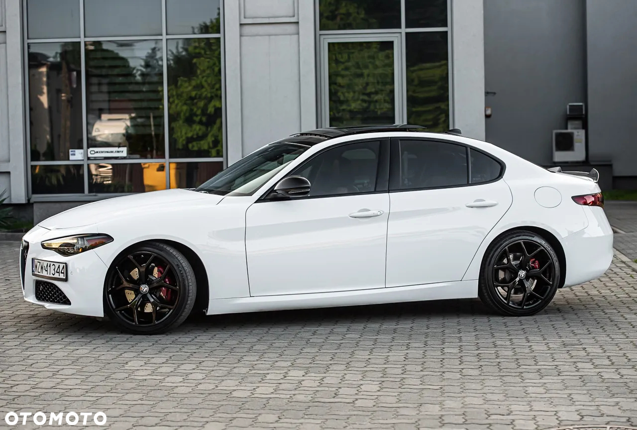 Alfa Romeo Giulia - 7
