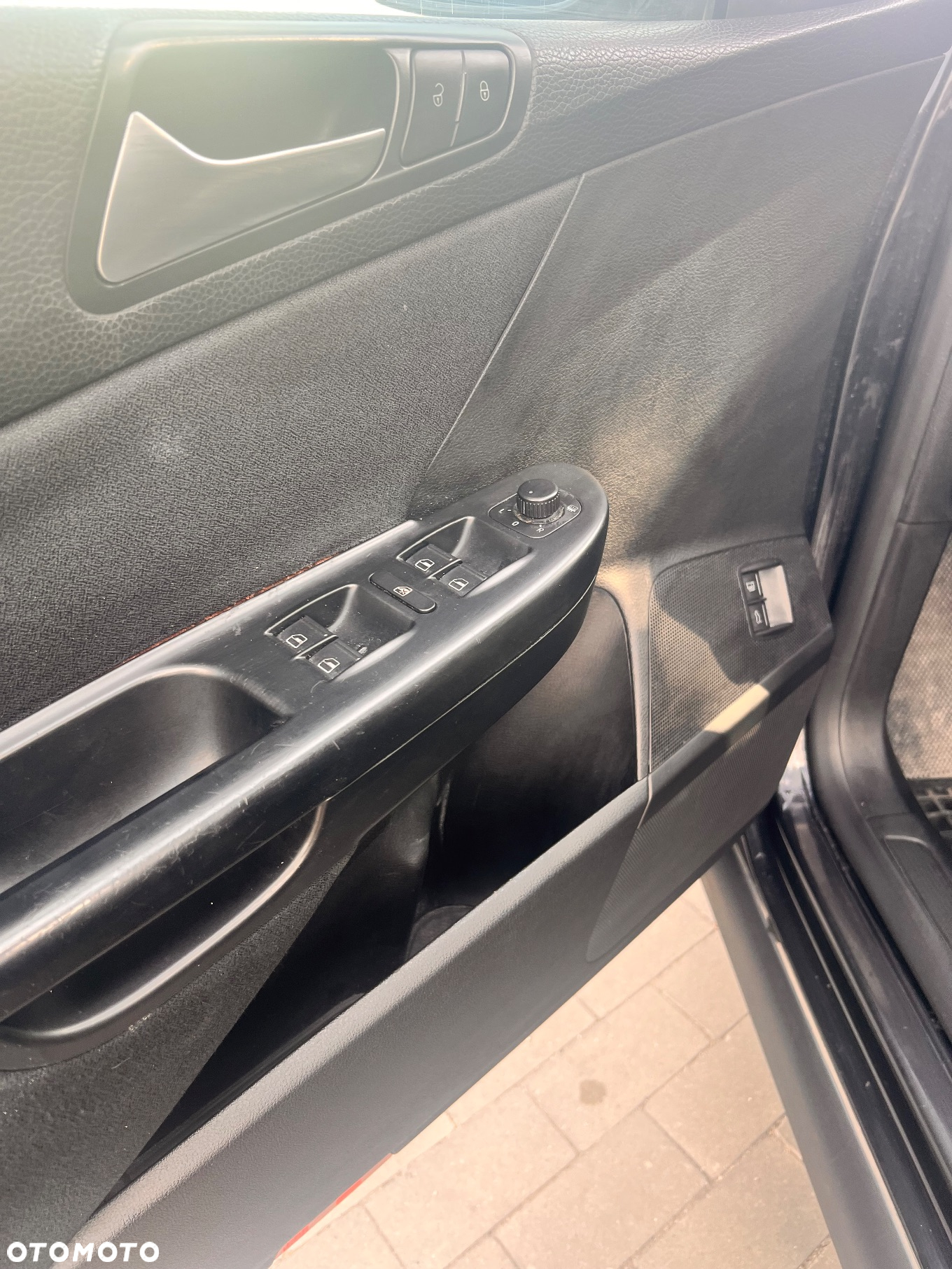 Volkswagen Passat 1.9 TDI Highline - 10