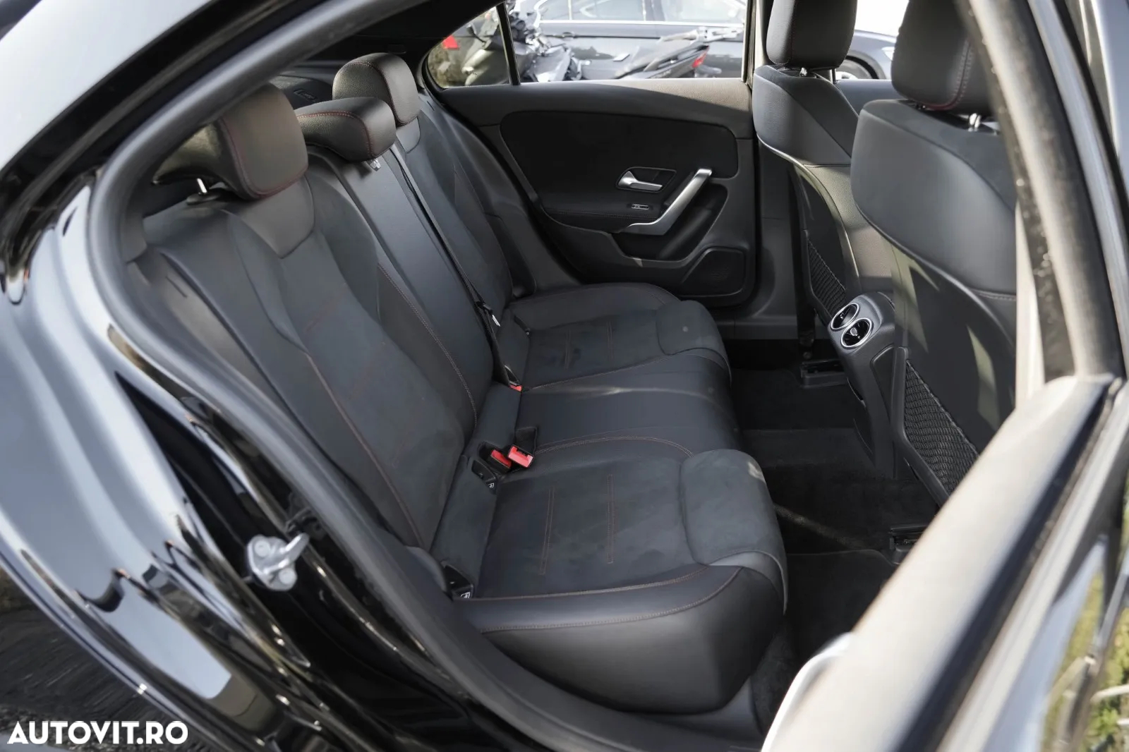 Mercedes-Benz A 180 d 7G-DCT AMG Line - 10