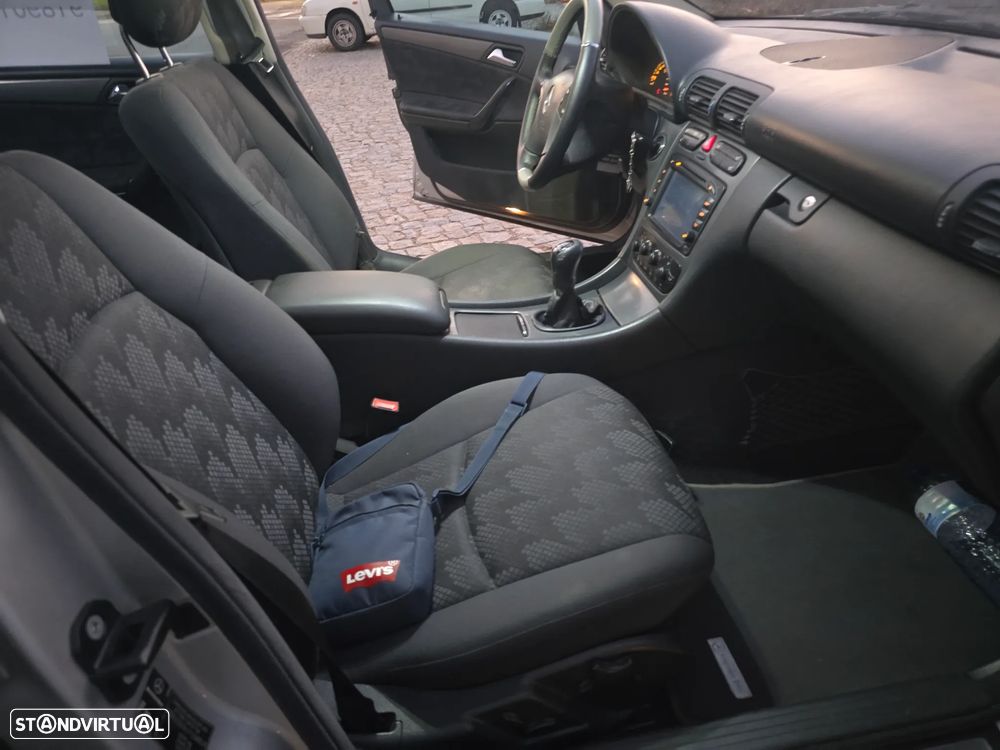Mercedes-Benz C 220 CDi Avantgarde - 11