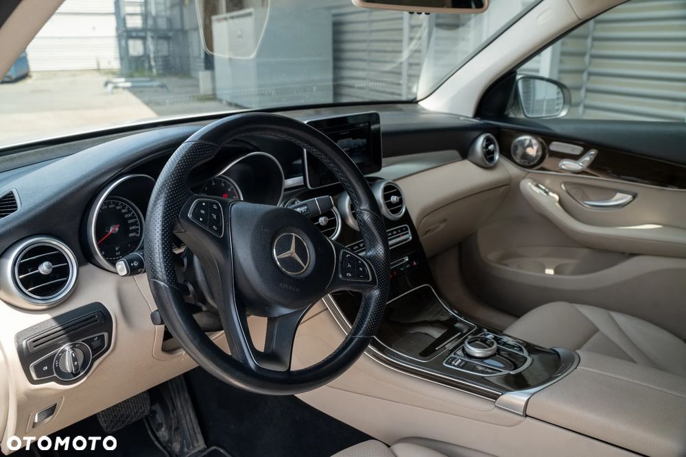 Mercedes-Benz GLC 300 4-Matic - 6