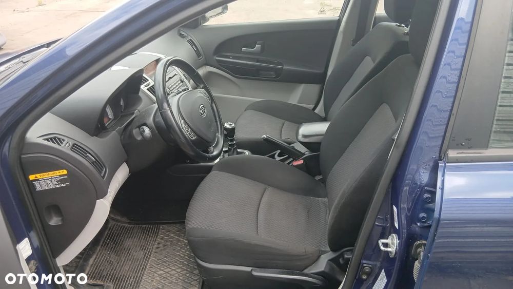 Tylko Części Kia ceed cee'd I ED 1.6 crdi d4fb 90KM 66kW kombi 5d 06r–09r lakier A8 - 8