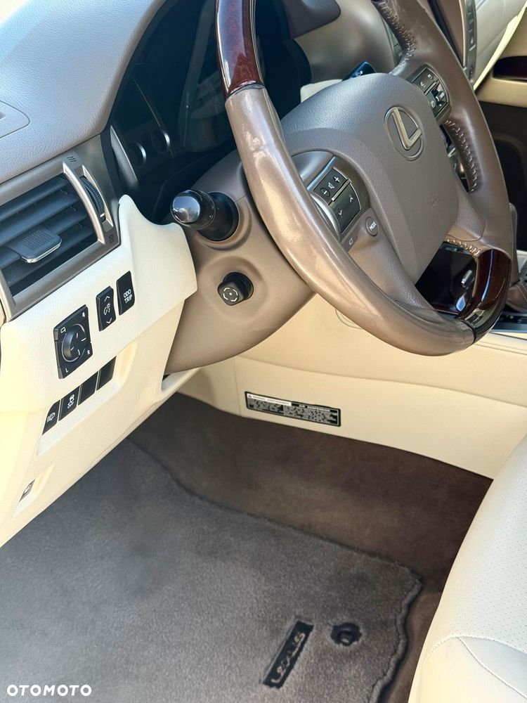 Lexus GX - 22