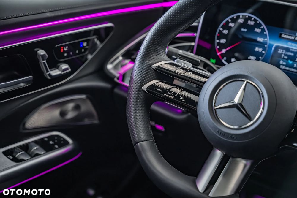 Mercedes-Benz Klasa E 300e 4Matic 9G-TRONIC Edition AMG Line - 38