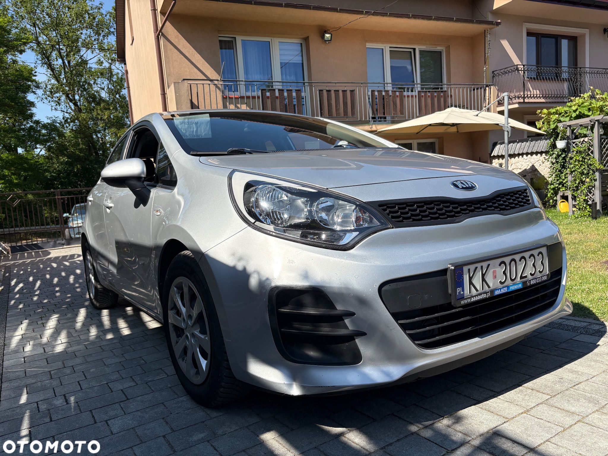 Kia Rio - 1