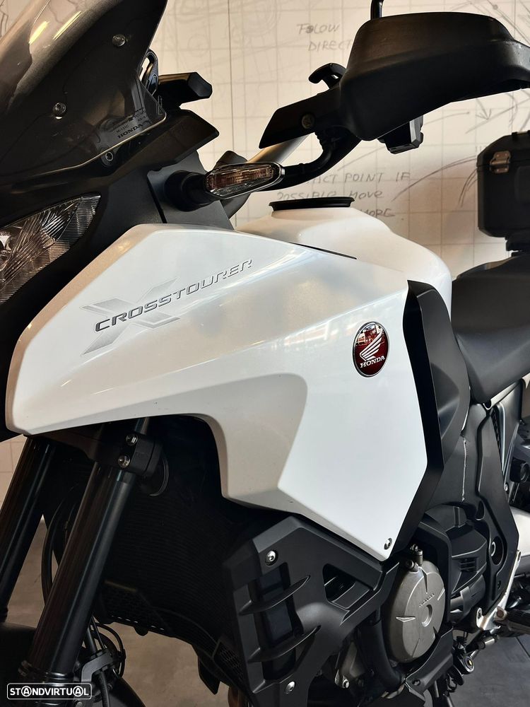 Honda VFR 1200X - 8