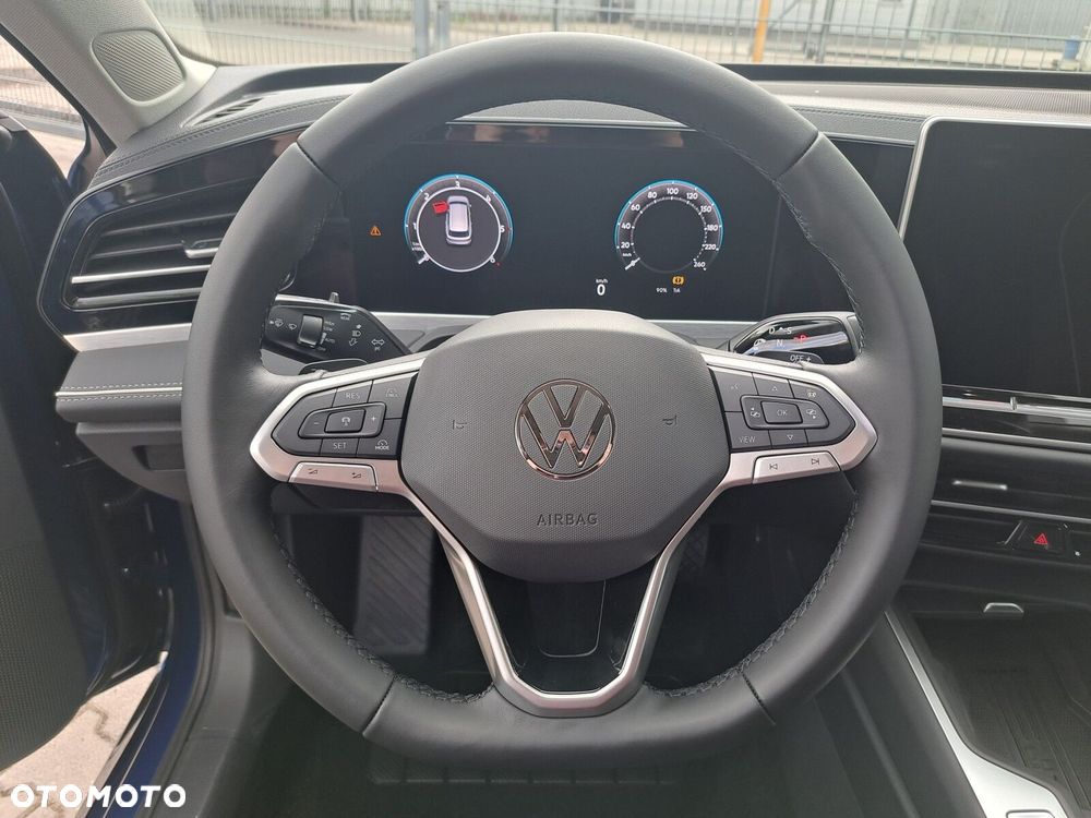 Volkswagen Passat - 10