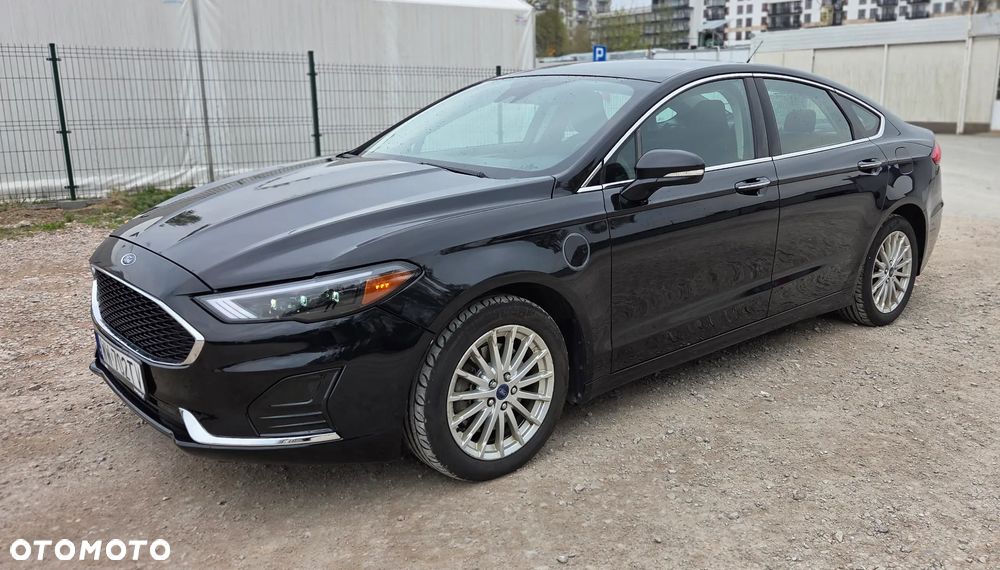 Ford Fusion - 1