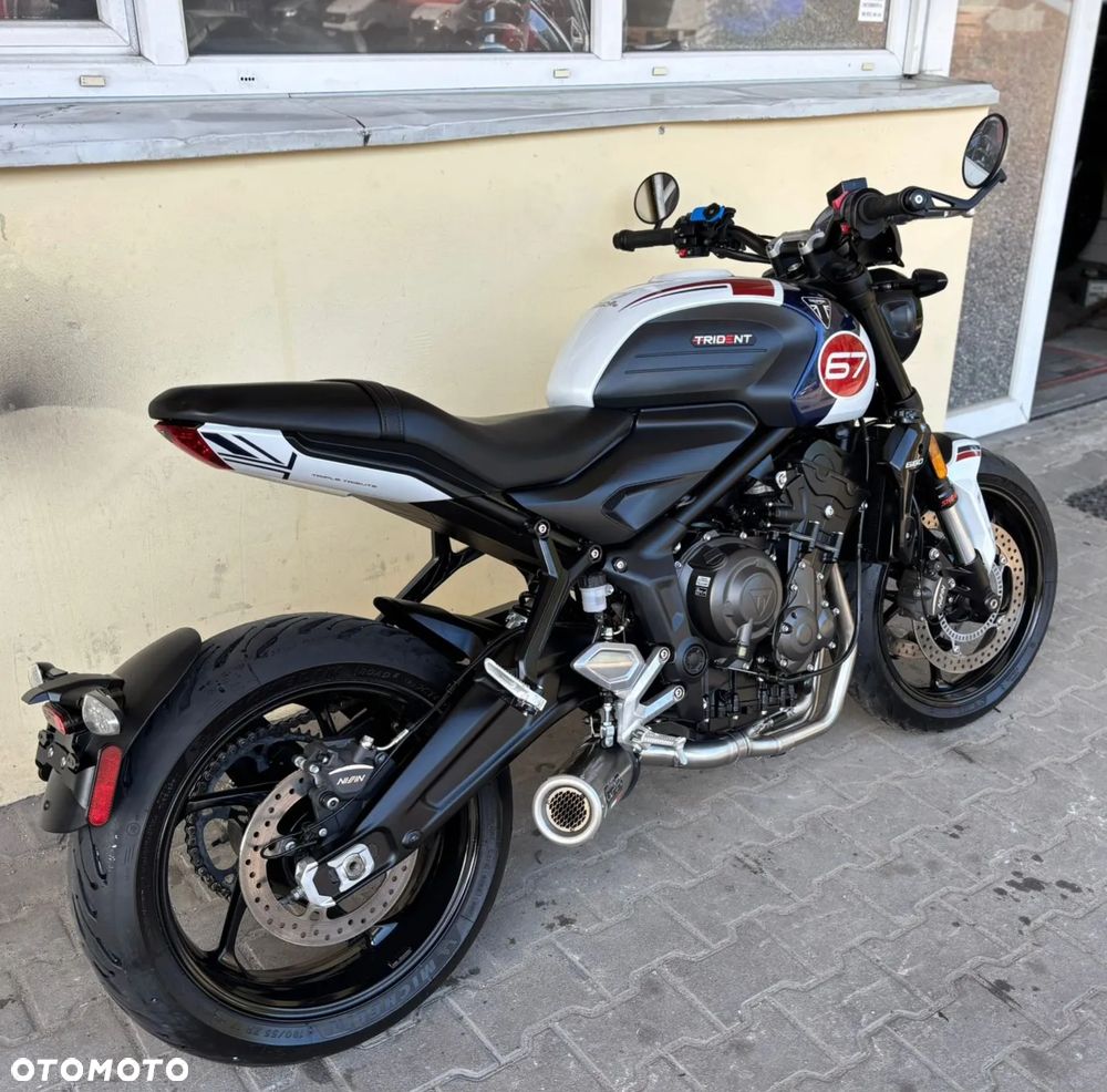 Triumph Trident - 5