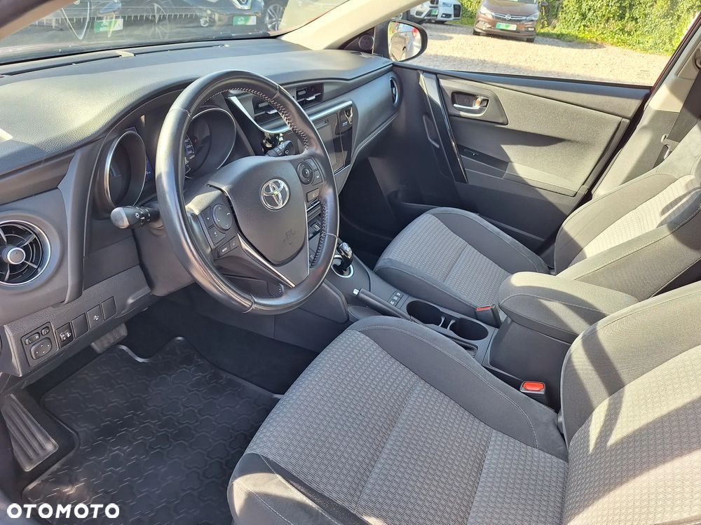 Toyota Auris Hybrid 135 Prestige - 15