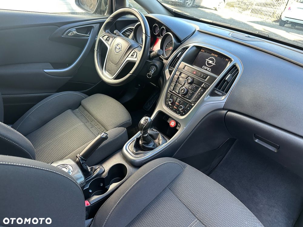Opel Astra 1.4 Turbo - 4