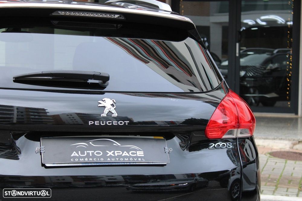 Peugeot 2008 1.2 PureTech Allure - 13