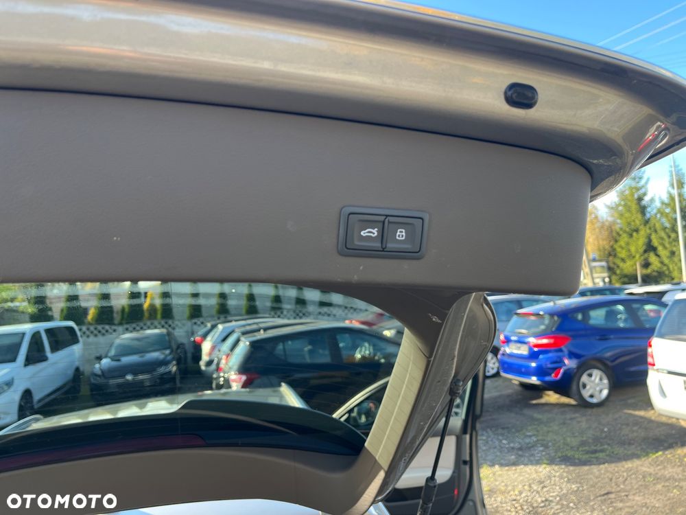 Audi A6 Avant - 38