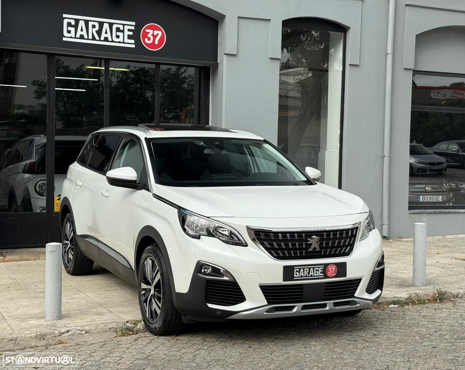 Peugeot 5008 1.5 BlueHDi Allure EAT8 - 1