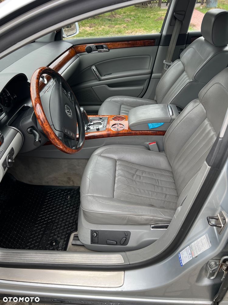 Volkswagen Phaeton - 7