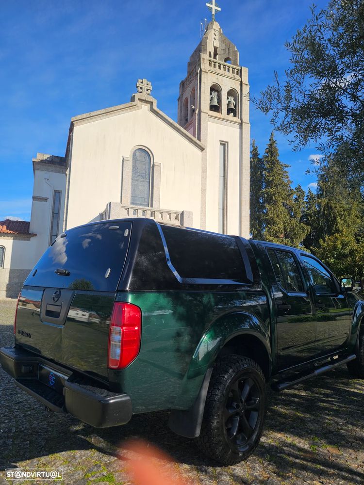 Nissan Navara 2.5 dCi CD LE Hi-Tech 4WD - 10