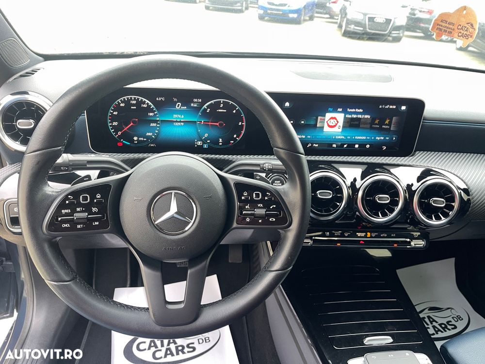 Mercedes-Benz A 180 d Sedan Aut. - 37