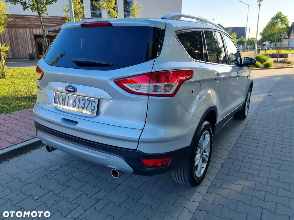 Ford Kuga 2.0 TDCi 4x2 Trend - 12