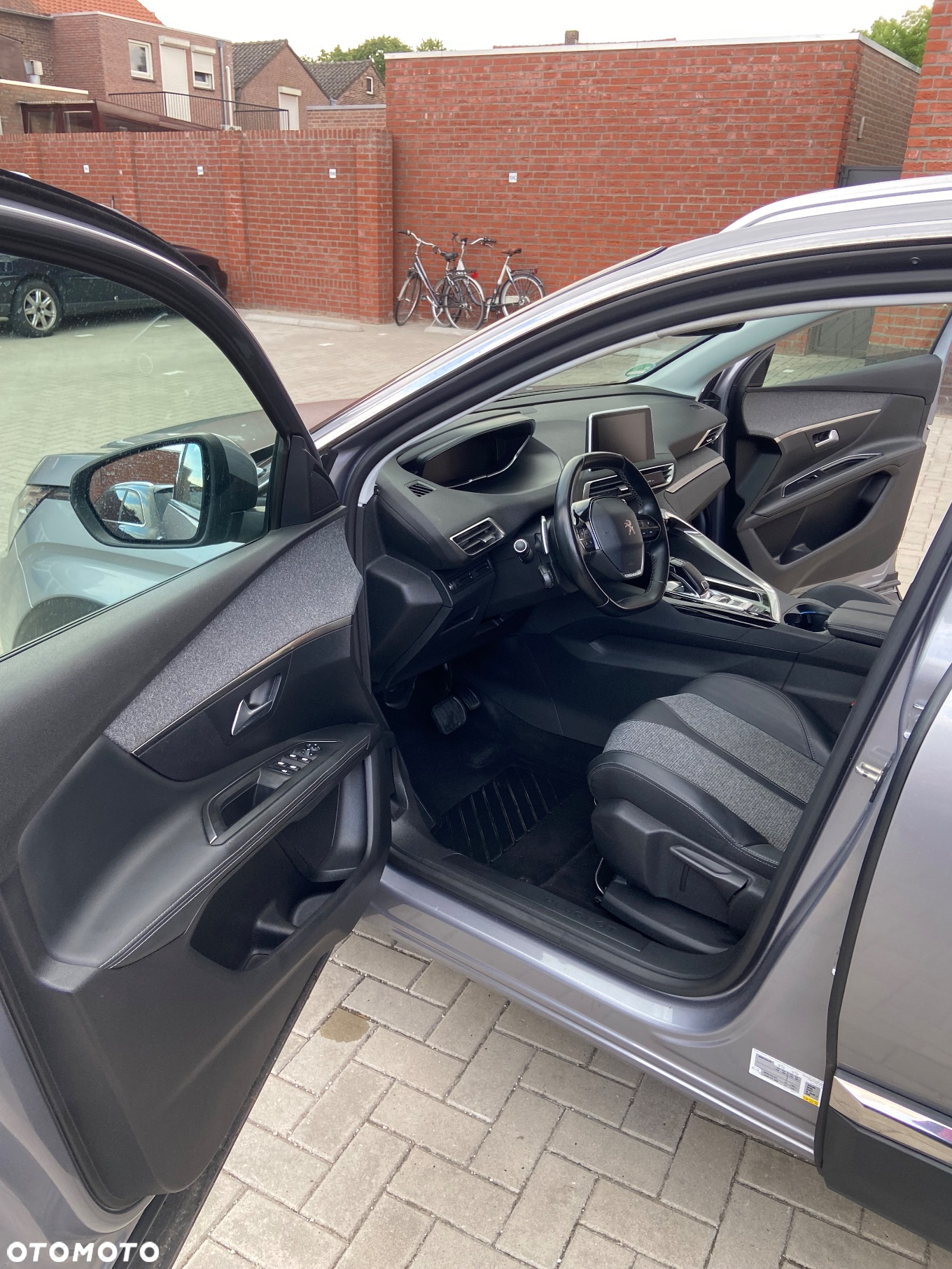 Peugeot 3008 1.2 PureTech GPF Active S&S EAT8 - 15