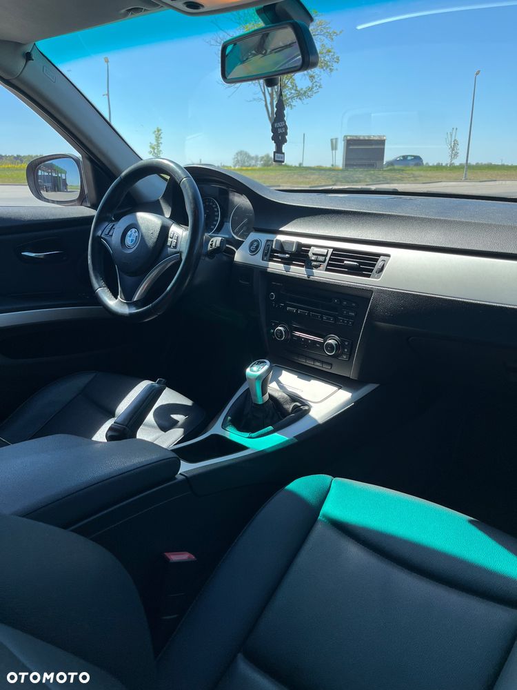 BMW Seria 3 316d - 16