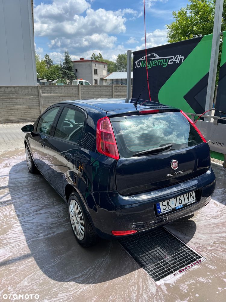 Fiat Punto 1.4 Easy S&S - 4