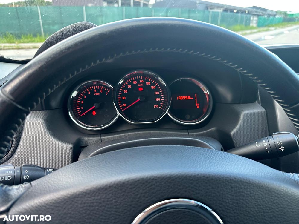 Dacia Duster dCi 110 FAP 4x4 Prestige - 13