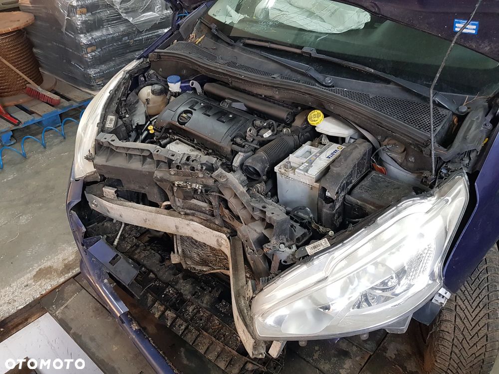 Peugeot 208 95 VTI Active - 6