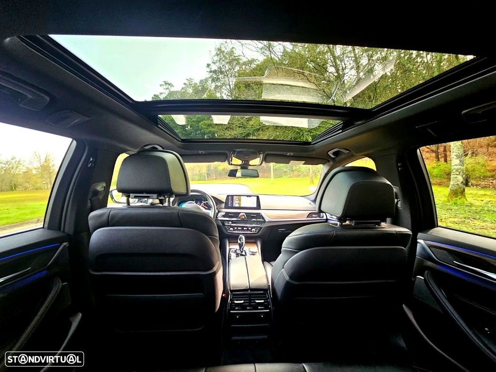 BMW 540 d xDrive Pack M Auto - 36