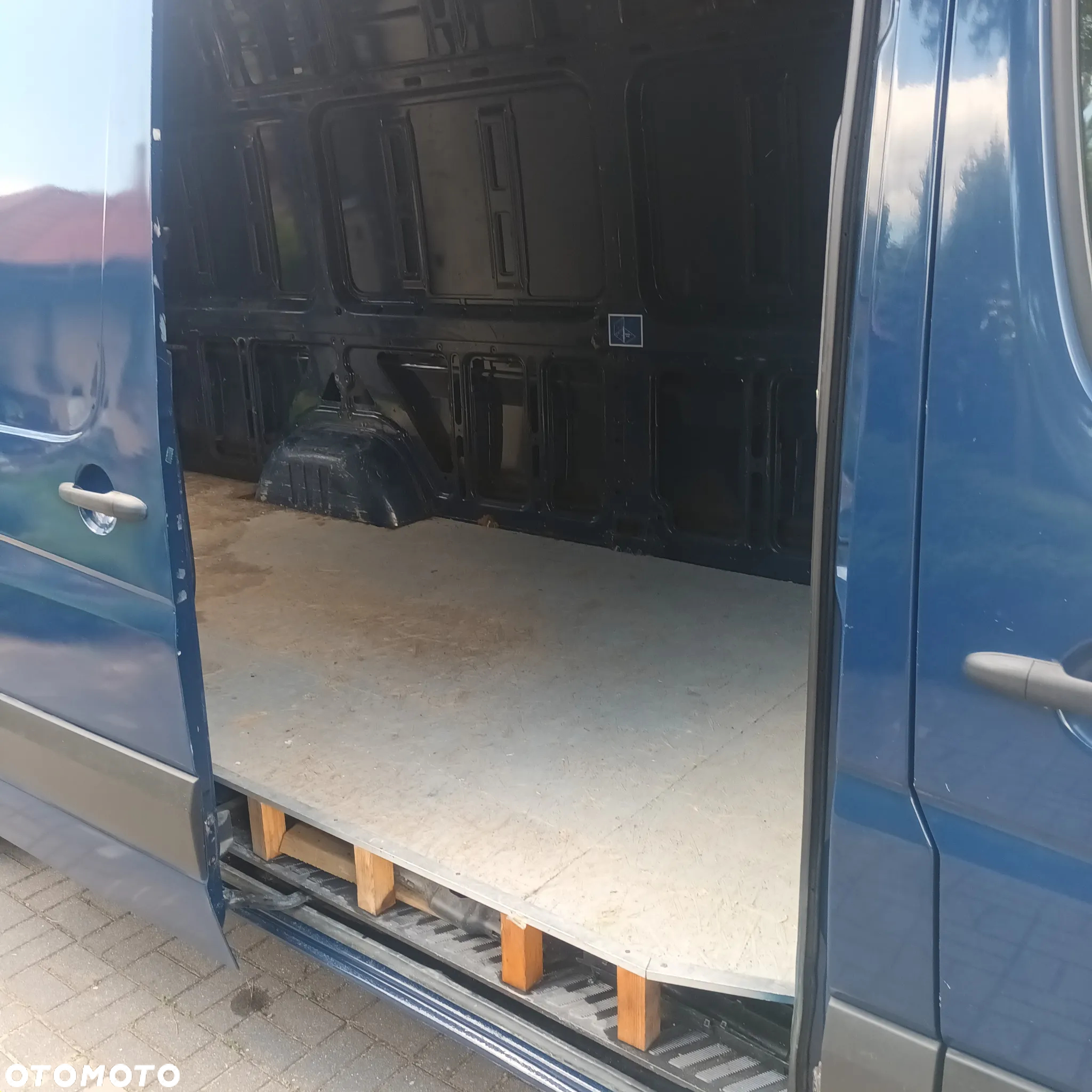 Volkswagen CRAFTER 2,5 TDI - 9