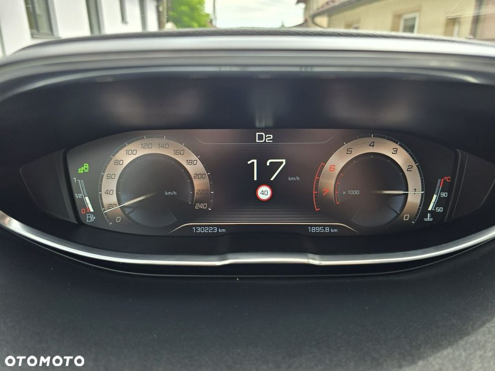 Peugeot 5008 1.6 PureTech GT Line S&S EAT8 - 29