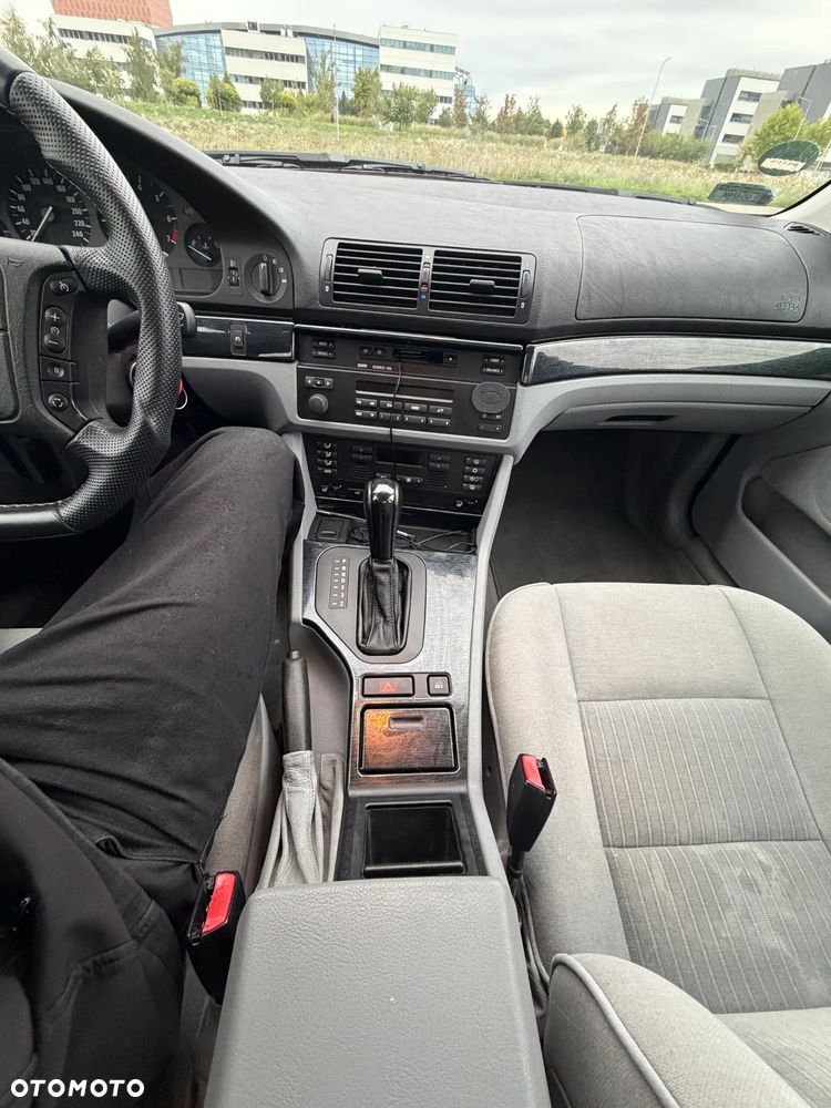 BMW Seria 5 - 26