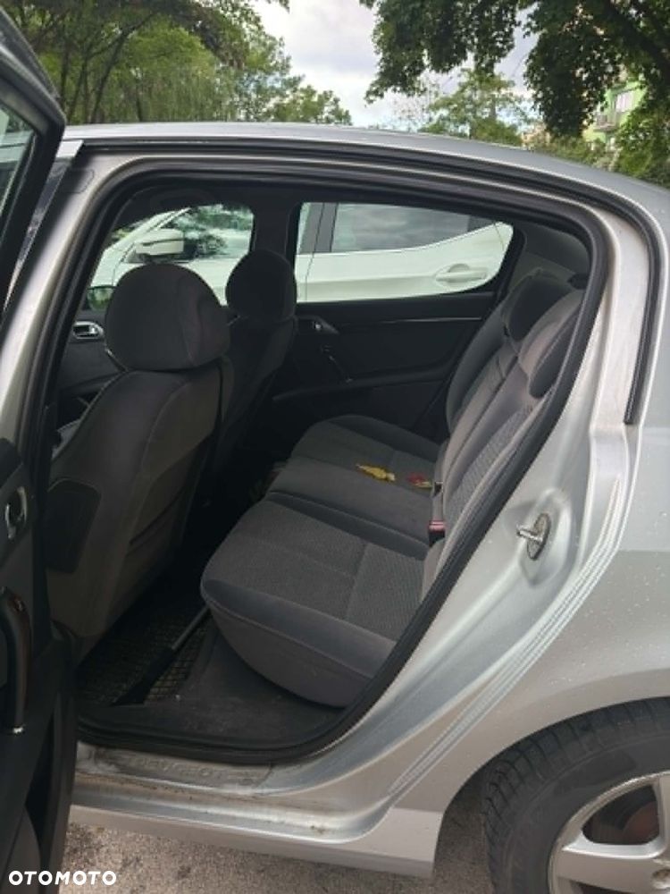 Peugeot 407 2.0 HDI Intense - 13