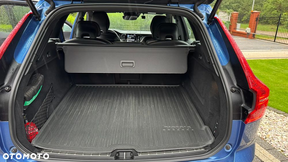 Volvo XC 60 T5 AWD R-Design - 15
