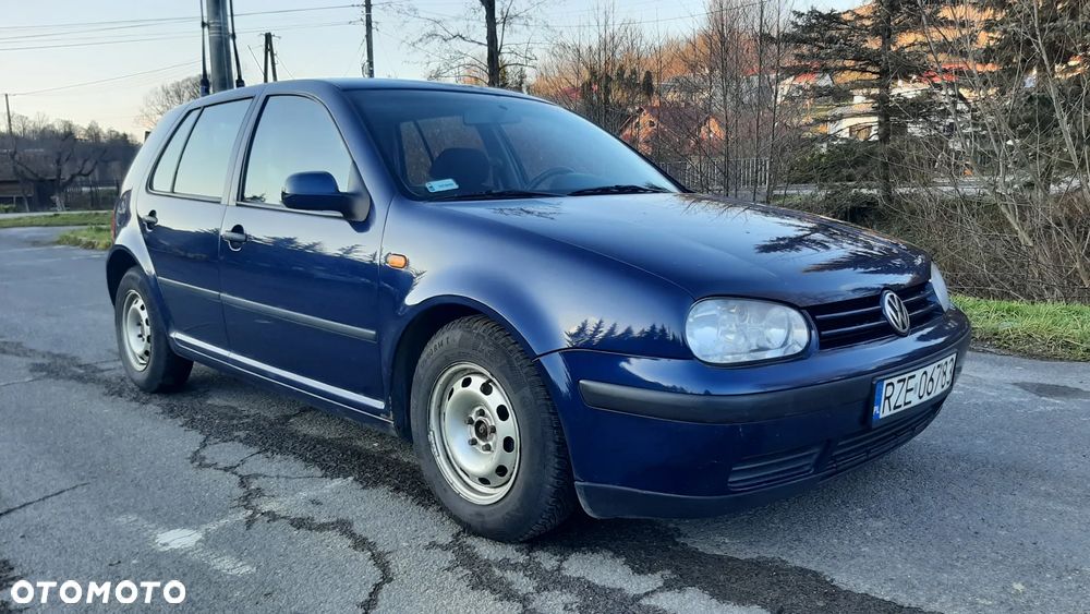 Volkswagen Golf IV 1.4 16V Basis - 1