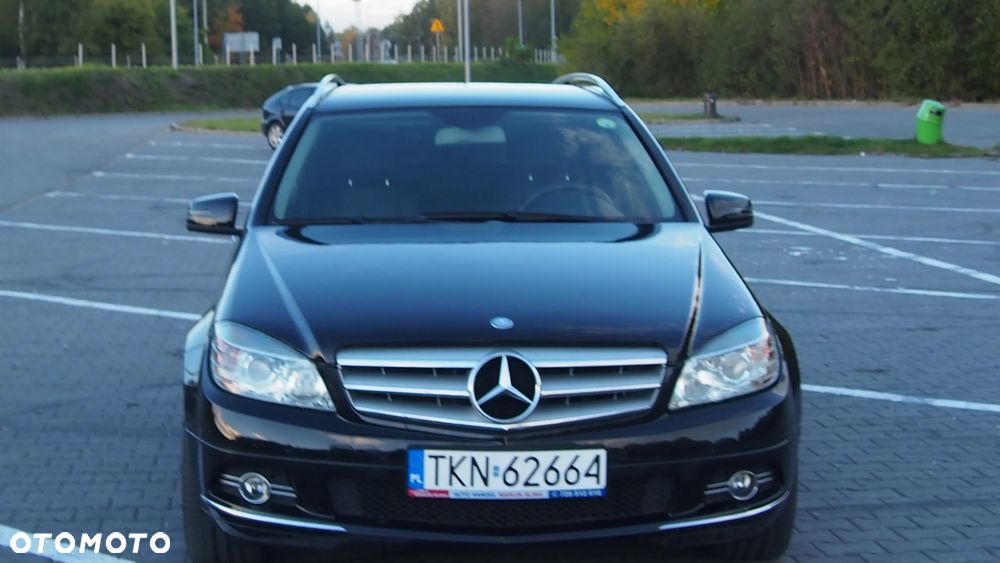 Mercedes-Benz C-Class 2010 photo 3