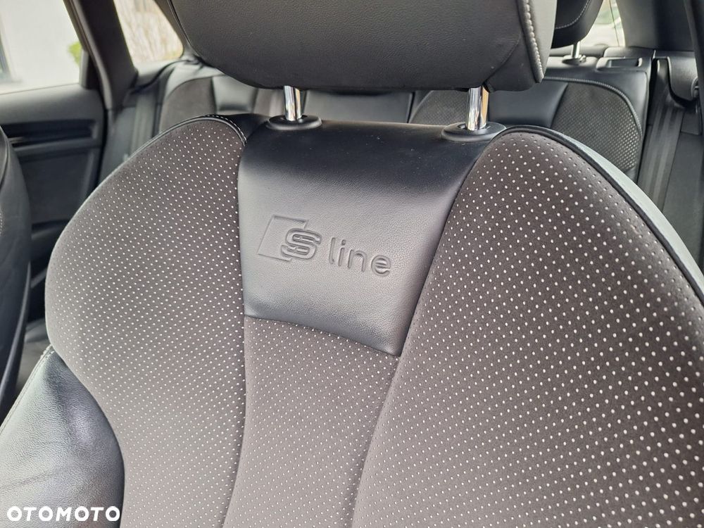 Audi A3 Sportback 2.0 TDI (clean diesel) quattro S tronic S line Sportpaket - 16