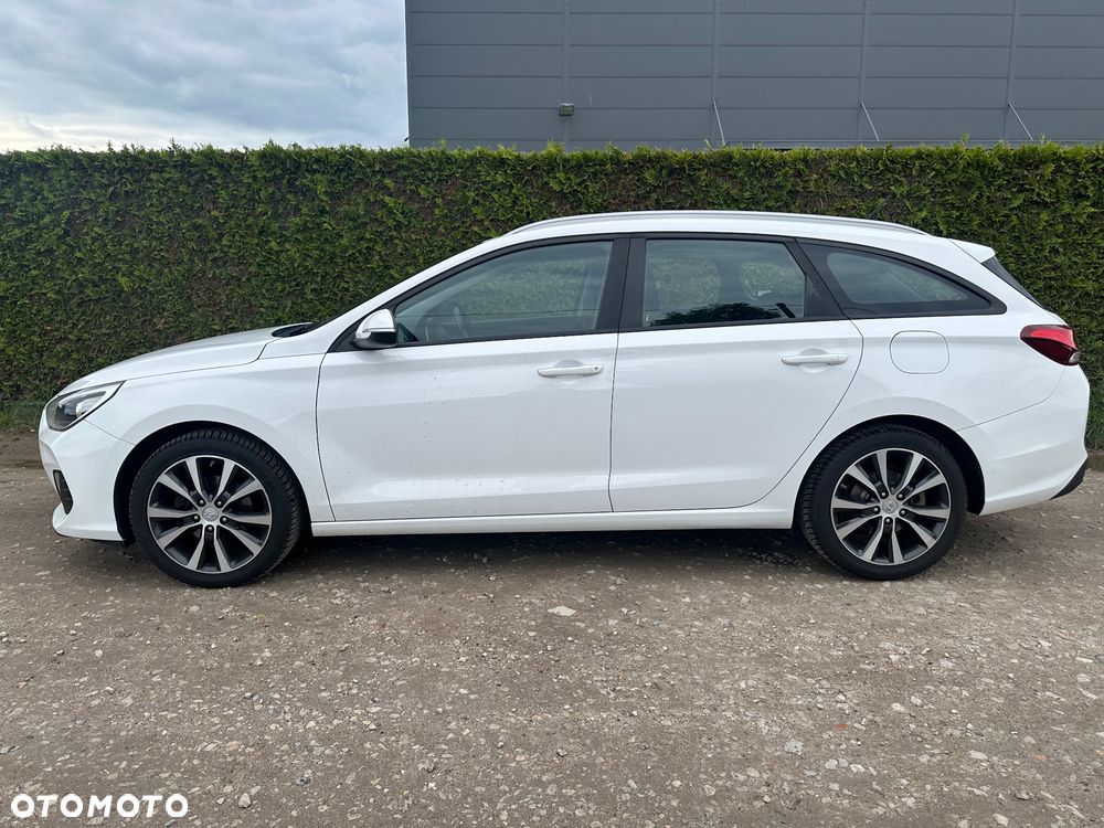 Hyundai i30 1.4 Classic + - 6