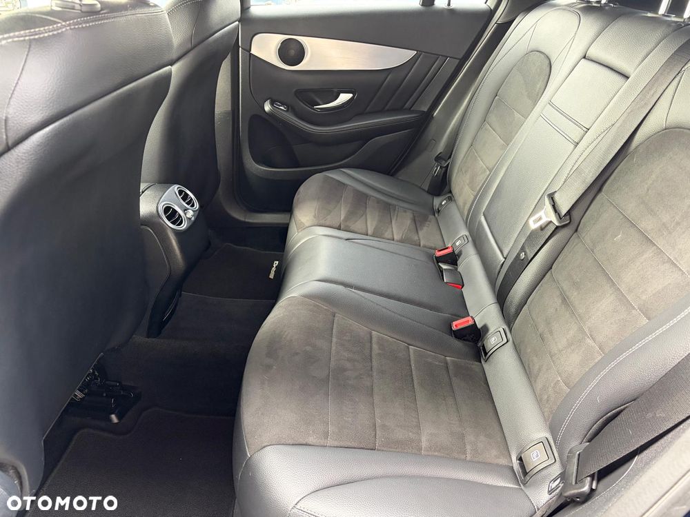 Mercedes-Benz GLC 250 4-Matic - 16