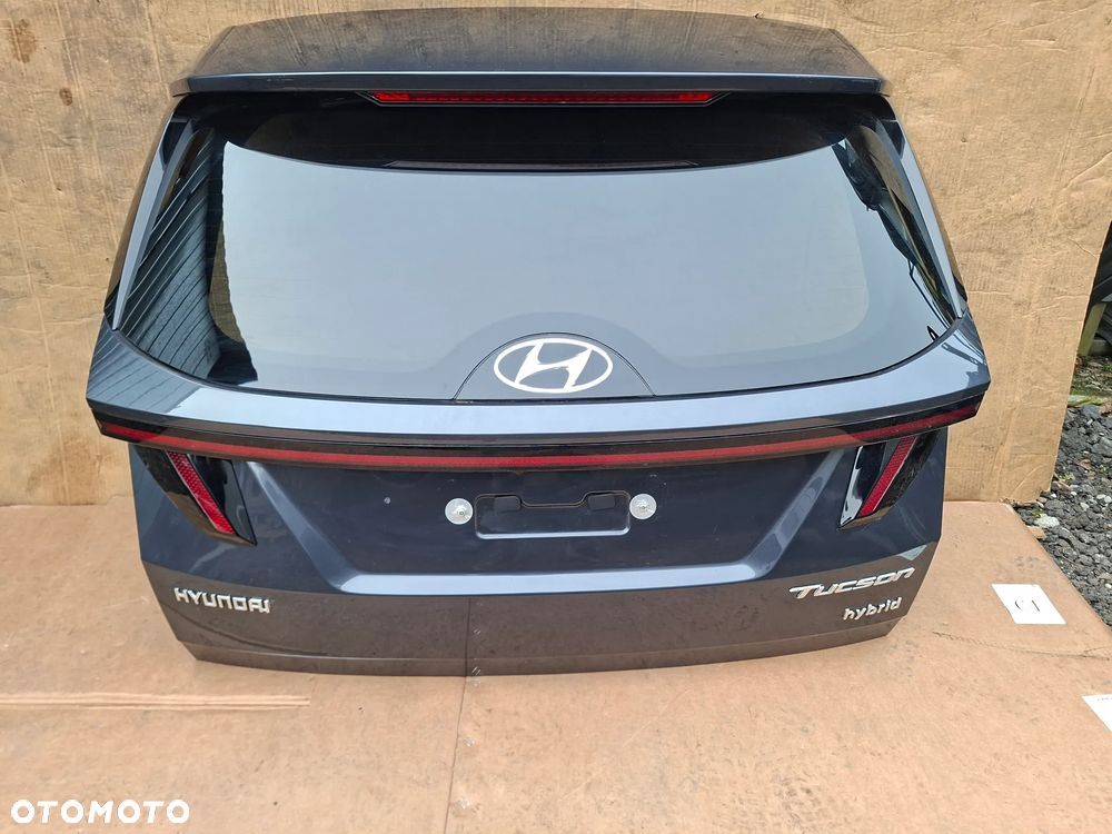 Klapa pokrywa bagażnika Hyundai Tucson IV 20+ kamera kolor YG7 oryginał
