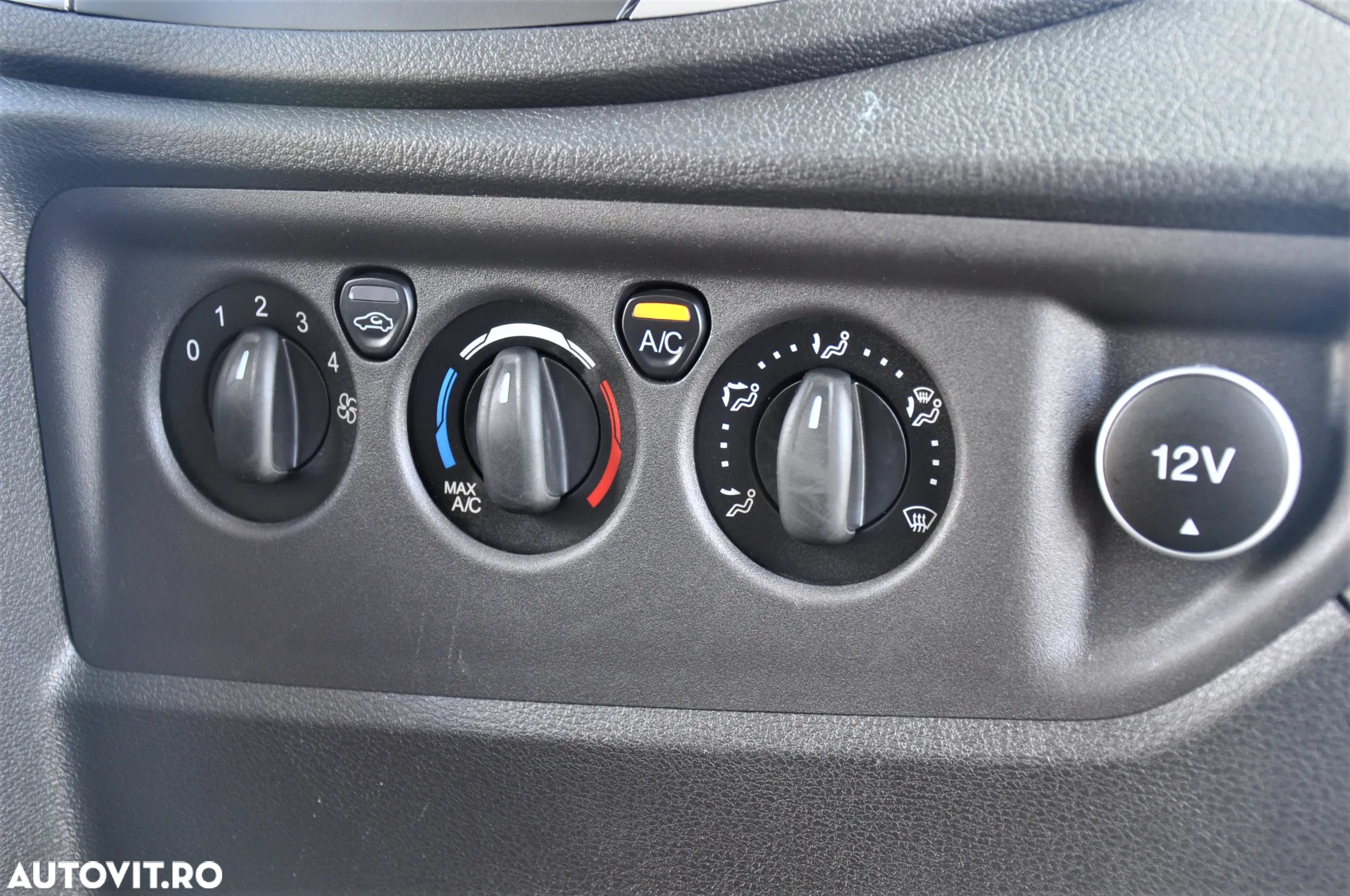 Ford Transit L3H3 Van 3 Locuri - 19