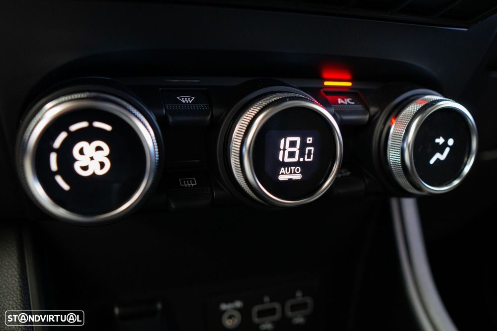 Renault Captur 1.0 TCe Exclusive Bi-Fuel - 29