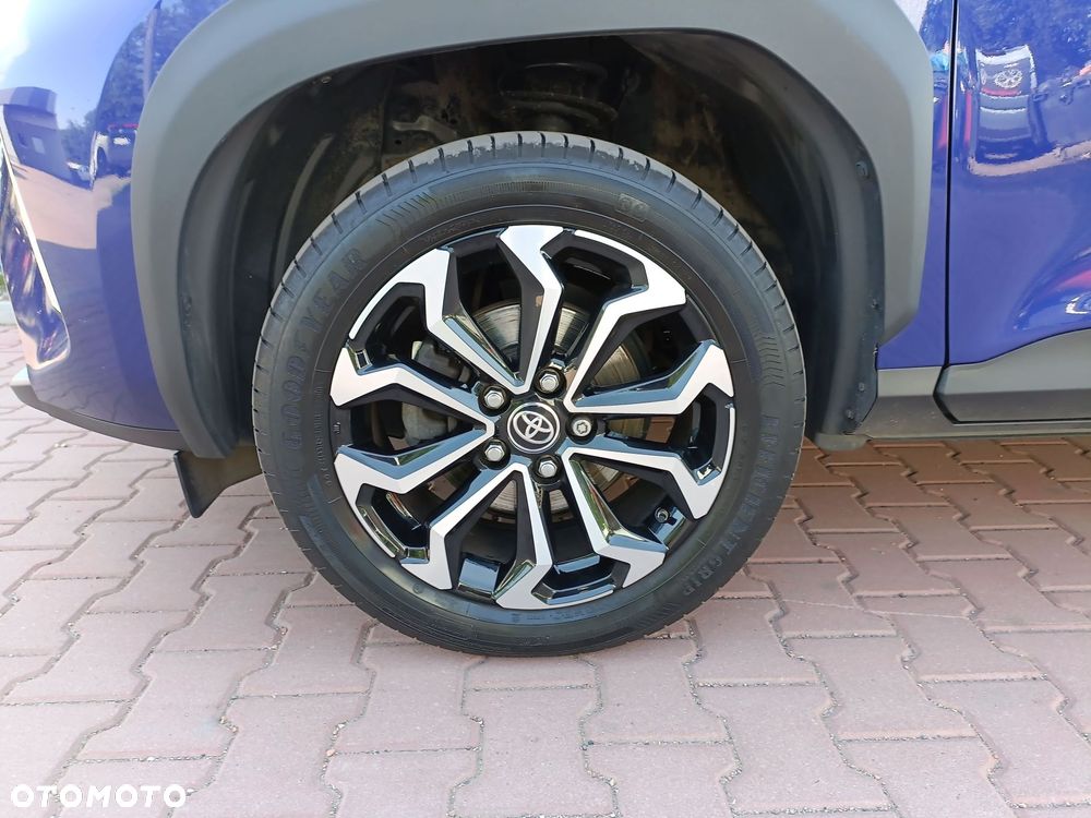 Toyota Yaris Cross Hybrid 1.5 Comfort 4x4 - 19
