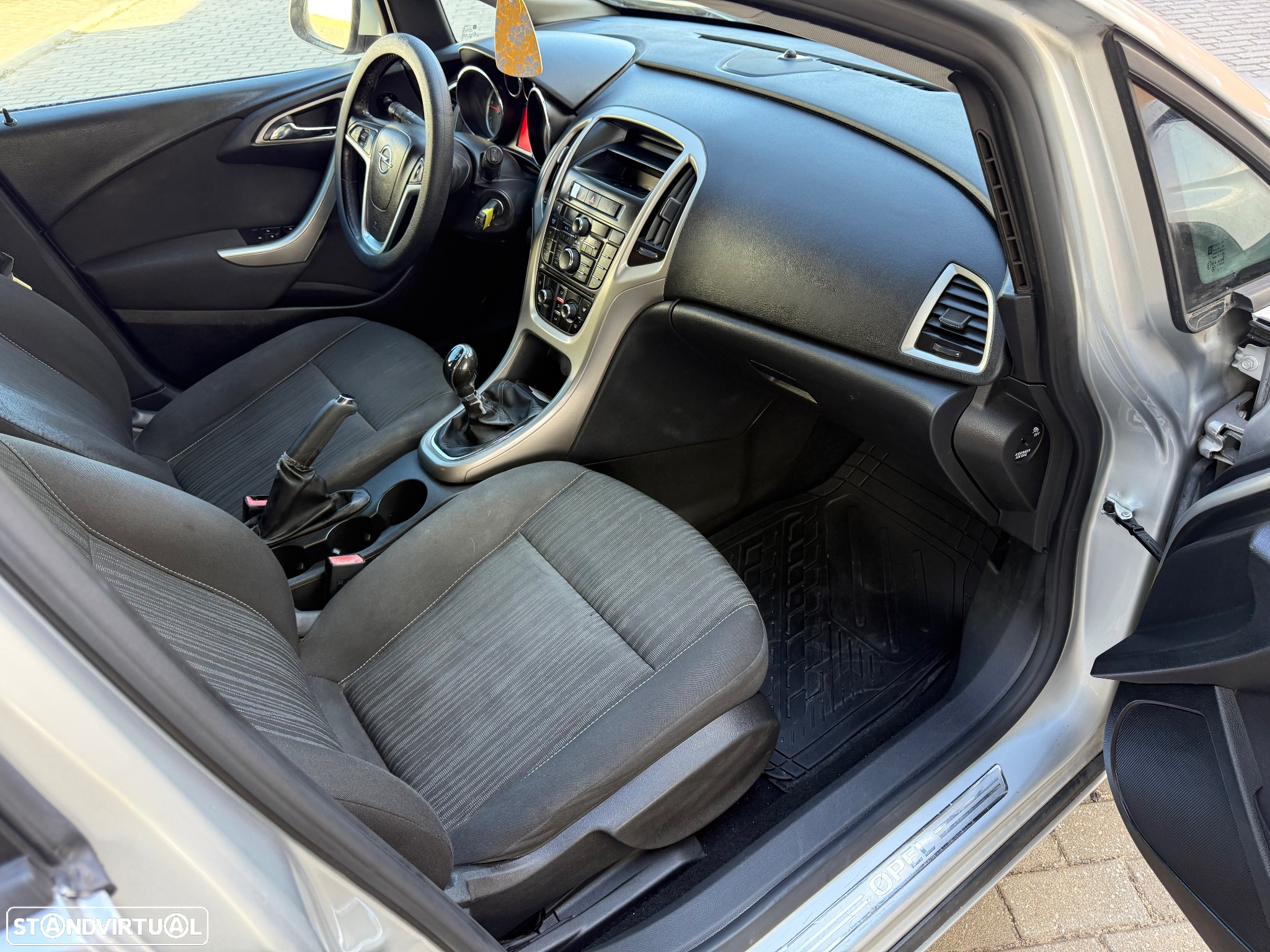 Opel Astra 1.3 CDTi Enjoy EcoFLEX - 12
