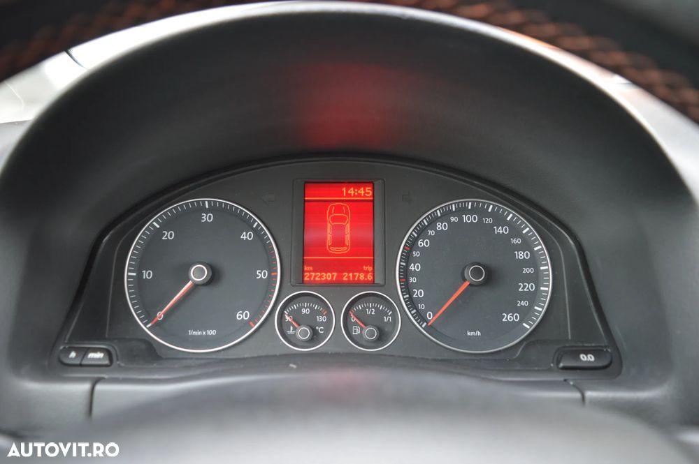 Volkswagen Golf Plus 2.0 TDI Sportline - 28