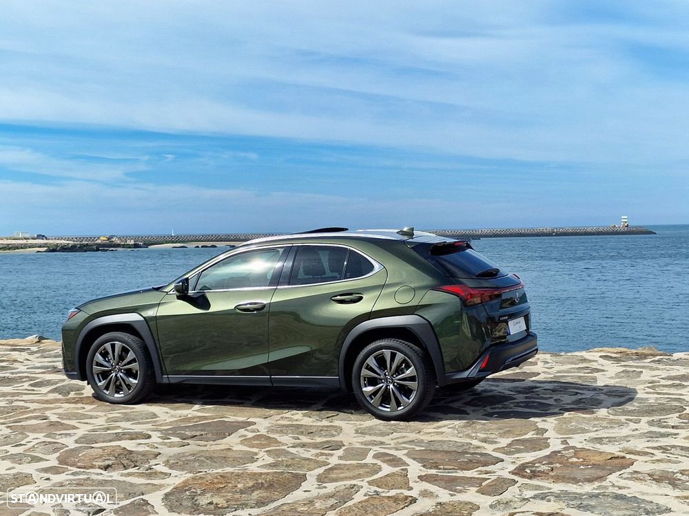 Lexus UX 250h Sport (Ecrã 12.3) - 4