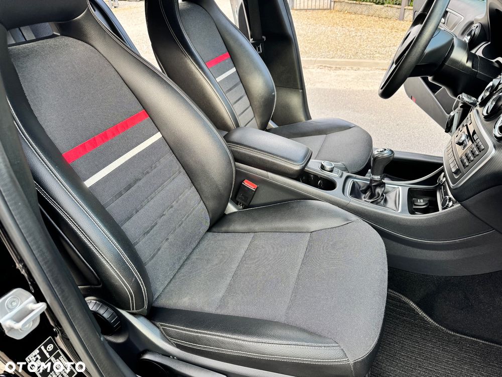 Mercedes-Benz Klasa A 180 CDI (BlueEFFICIENCY) - 24