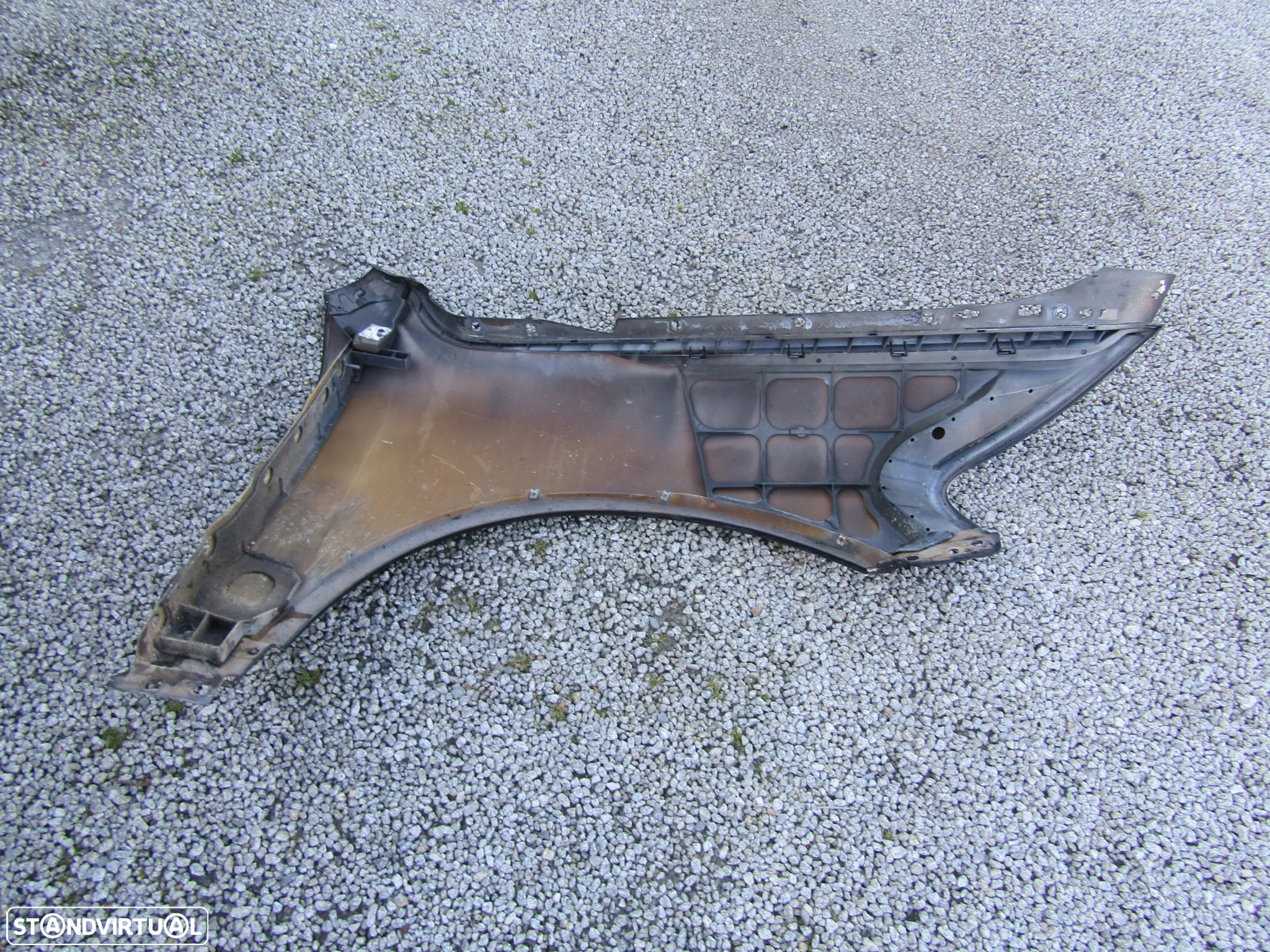 Guarda lamas VW TUAREG ano 2005 original em bom estado - 5