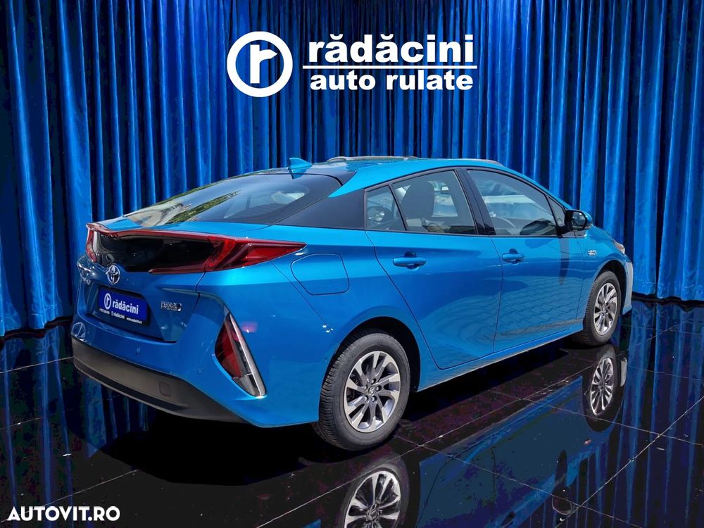 Toyota Prius - 5
