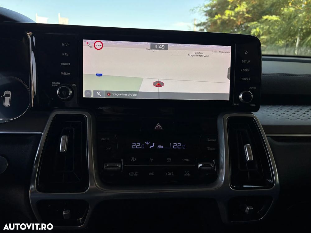 Kia Sorento 1.6 T-GDI HEV 6AT 4x4 7P Premium - 35